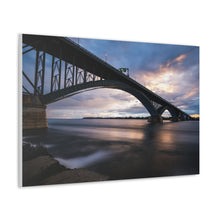 Cargar imagen en el visor de la galería, Arte de pared con diseño de puente de la paz Buffalo NY