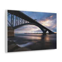Cargar imagen en el visor de la galería, Arte de pared con diseño de puente de la paz Buffalo NY