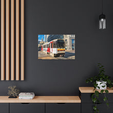 Cargar imagen en el visor de la galería, Arte de la pared de la lona del ferrocarril del metro de Buffalo