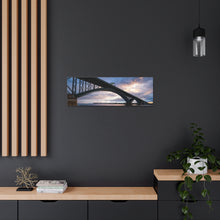 Cargar imagen en el visor de la galería, Arte de pared con diseño de puente de la paz Buffalo NY