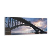 Cargar imagen en el visor de la galería, Arte de pared con diseño de puente de la paz Buffalo NY