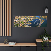 Cargar imagen en el visor de la galería, Arte de pared aéreo frente al mar de Buffalo