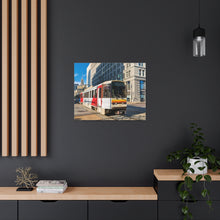 Cargar imagen en el visor de la galería, Arte de la pared de la lona del ferrocarril del metro de Buffalo