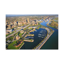 Cargar imagen en el visor de la galería, Arte de pared aéreo frente al mar de Buffalo