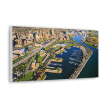 Cargar imagen en el visor de la galería, Arte de pared aéreo frente al mar de Buffalo