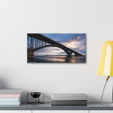 Cargar imagen en el visor de la galería, Arte de pared con diseño de puente de la paz Buffalo NY
