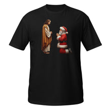 将图片加载到图库查看器,Santa Praying To Jesus Unisex T-Shirt