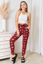 Load image into Gallery viewer, Holiday Snowflake Print Leggings
