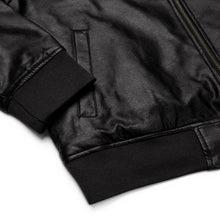 Cargar imagen en el visor de la galería, Chaqueta bomber de cuero Lets Go Brandon