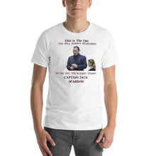 Load image into Gallery viewer, Captain Jack Sparrow - Johnny Depp - Amber Heard T-shirt
