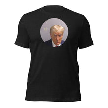 Cargar imagen en el visor de la galería, Camiseta Mugshot de Donald Trump

