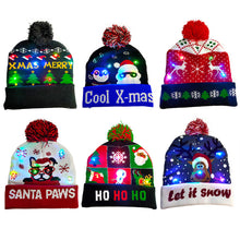 Cargar imagen en el visor de la galería, LED Christmas Theme Xmas Beanie Knitted Hat - Battery Operated_14
