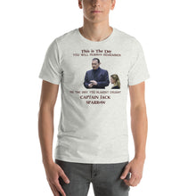 Load image into Gallery viewer, Captain Jack Sparrow - Johnny Depp - Amber Heard T-shirt
